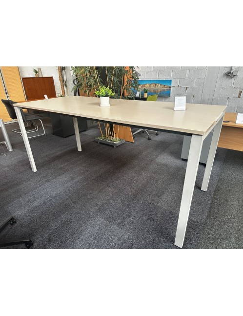 Steelcase 240