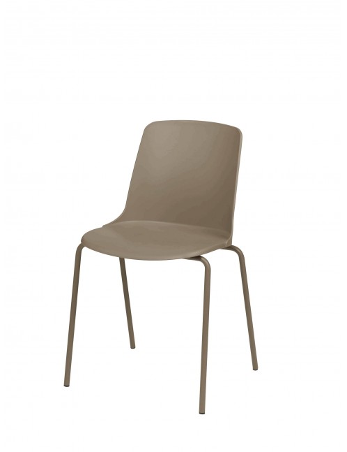 Chaise neuve en polypropylène