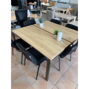 Table de réunion