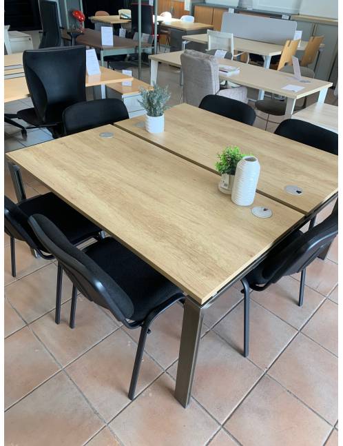 Table de réunion