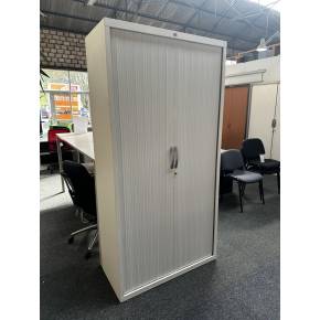 Armoire haute Haworth blanche