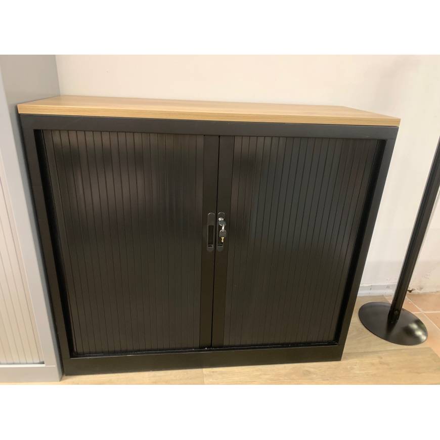Armoire basse avec top en bois