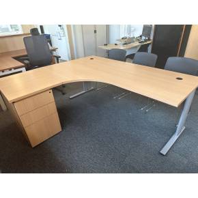 Bureau de direction 200